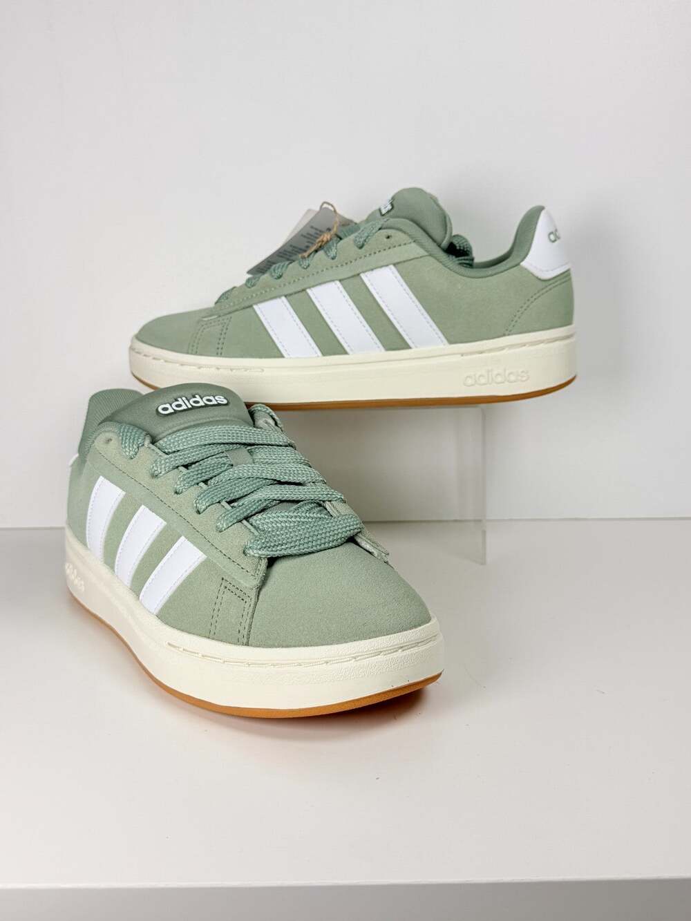 Adidas Grand Court Alpha 00s Womens 7.5 Sage Green White Gum JR3143 NIB